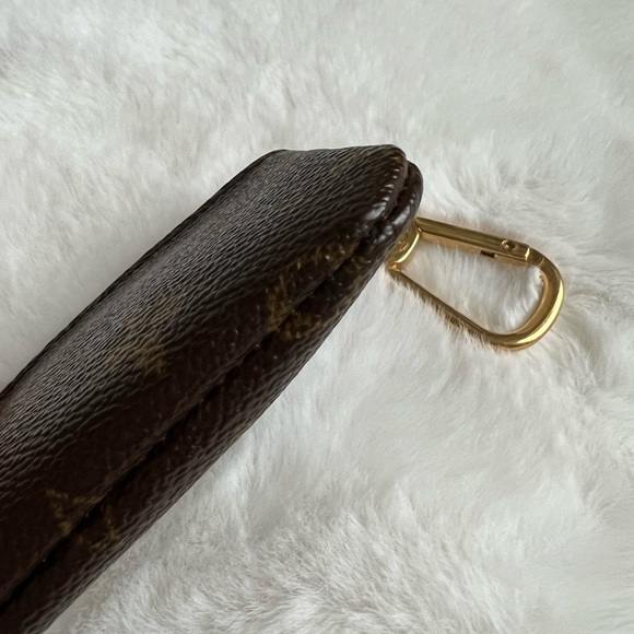 🚫SOLD🚫 Authentic Louis Vuitton Monogram Key Cles - Picture 3 of 11